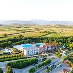 Gardenland Üdülőpark Bushat