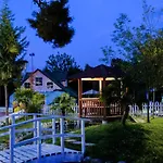 Gardenland 4* Bushat