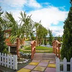 Gardenland Bushat