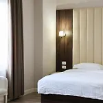 Gardenland Üdülőpark 4*