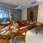 Gardenland 4*