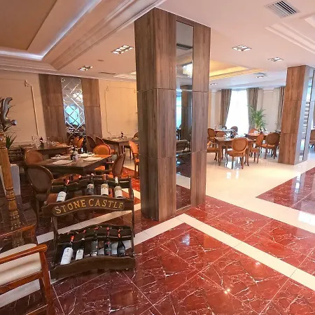 Gardenland База отдыха 4*