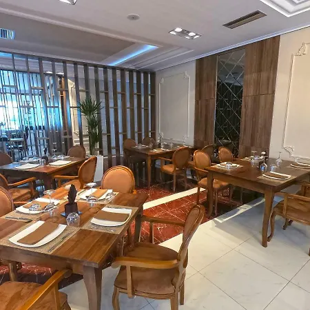 Gardenland 4*