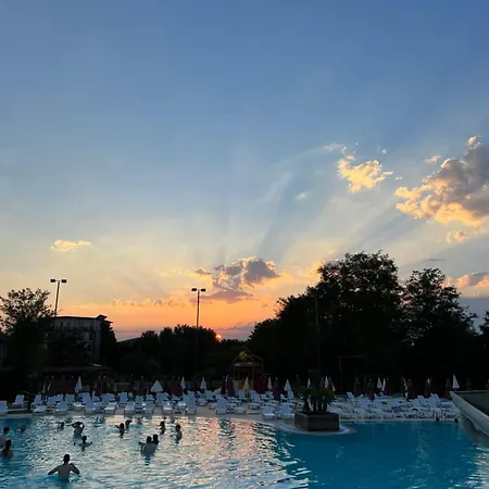 Üdülőpark Gardenland 4*