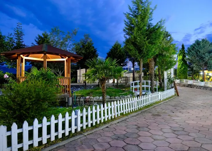 Holiday park Gardenland Bushat